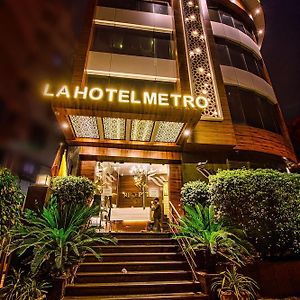 La Hotel Metro Near Bkc